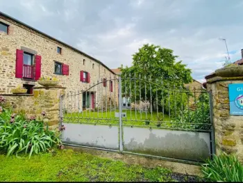 Gite à Saint Beauzire,Gîte 4 étoiles au cœur de l’Auvergne avec terrasse, jardin clos et équipements pour enfants FR-1-582-476 N°1009771