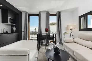 Appartamento a Puerto Banus,CT 302 - Faro's Puerto Banus Boutique Apartment ES-29660-62 N°1009834