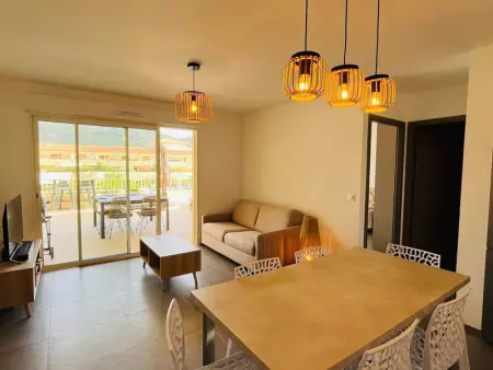 Appartement 3 pièces pour 6 personnes, à 200m de la plage, terrasses et parking, entièrement climatisé - Photo 11