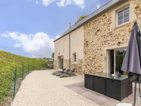 Maison de ferme rénovée, 3 chambres, terrasses, terrain clos, équipements bébé, animaux acceptés - Photo 4