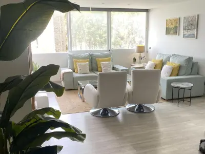 Appartement à Marbella, Moderne appartement 2 chambres et piscine sur le toit au cœur de Marbella, à 50m de la plage - L1010041