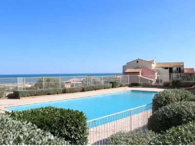 Appartement à Fleury Saint Pierre la Mer, Appartement T2 avec Piscine et Tennis, Proche Plage, Parking Privé - 6 Couchages, Saint Pierre La Mer - L1010073