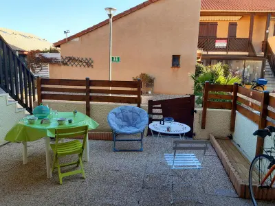 Appartement à Port Leucate, Port Leucate: T2 RDC 4 Pers proche port avec terrasse, parking sécurisé, TV, lave-linge, plancha - L1010108