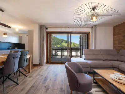 Appartement à Courchevel 1650, Appartement Familial au Centre de Courchevel Moriond avec Parking et Balcon - L1010287