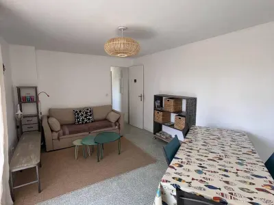 Appartement à Canet Plage, T2 rénové, 4 pers, à 50m plage, balcon, animaux OK, parking en option - Canet-en-Roussillon - L1010288