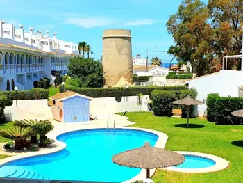 Appartement à Denia, Charmant duplex en bord de mer avec 2 chambres, piscines et accès direct à la plage - L1010364