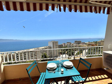 Location Appartement à Ajaccio,Studio vue mer avec terrasse et parking sécurisé - Proche plages et centre Ajaccio FR-1-61-642 N°1010390