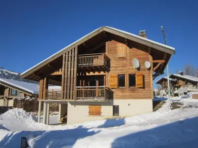 Chalet à Les Gets, Chalet familial aux Gets, 8 pers, 150m des pistes, 4 chambres, 4 SDB, terrasse sud, proche lac - L1010811