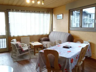 Appartement à Les Gets, Appartement 3 pièces Les Gets - 6 pers., accès skis, garage, proche commerces - L1010812