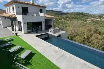 Villa in Fréjus,83C : Villa Le jardin d'Eden - piscine 1323625 N°1010944