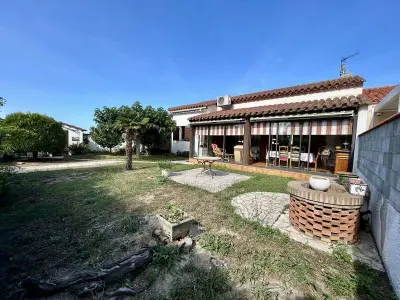 Maison à Saint Cyprien, Villa familiale climatisée avec jardin, proche plage, parking, Wifi et barbecue - Saint-Cyprien - L1010960