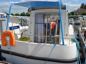 Location Apartment in Pontailler sur Saône,Séjour insolite sur bateau confortable à Pontailler-sur-Saône, idéal pour 8 pers, draps inclus API-1-46-21 N°1011133