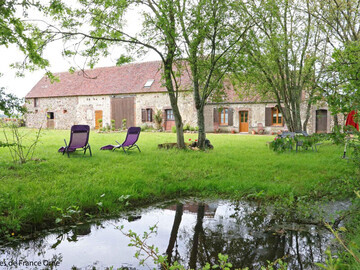 Location Gite in Bretoncelles,Charmante longère avec jardin, jeux extérieurs, bureau télétravail, proche commerces et nature calme FR-1-497-218 N°1011226