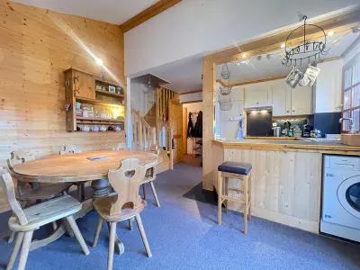 Appartement à Notre Dame de Bellecombe, Duplex de Charme pour 6 Personnes, Proche Centre et Pistes de Ski - L1011227