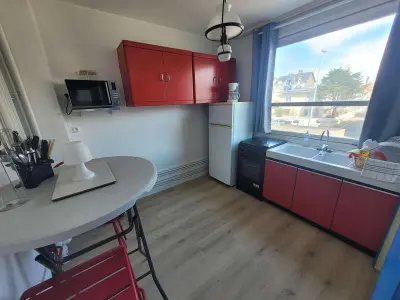 Appartement à Berck Plage, Charmant T2 de 20m² face à la plage de Berck-sur-Mer, avec chambre et ascenseur - L1011233