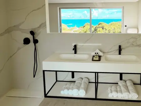 Duplex de luxe avec piscine, vue mer et terrasse privée à Saint-Martin - Photo 3