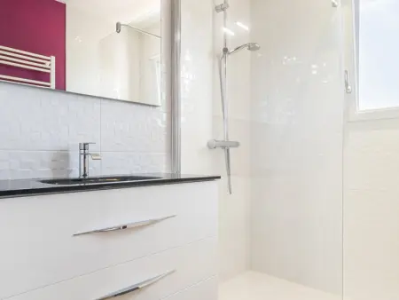 Maison calme, entourée de marais, proche plage et commerces, avec jardin et équipements complets - Photo 9