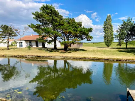 Maison calme, entourée de marais, proche plage et commerces, avec jardin et équipements complets - Photo 12