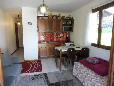 Appartement à Crest Voland, Studio cabine près des pistes à Crest-Voland - 5 personnes, parking et casier à skis inclus - L1011981