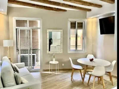 Appartement à Barcelone, Appartement rénové au cœur de Barcelone avec 2 chambres et 2 salles de bains - L1012036