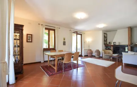 Location Maison 6 personnes à Camaiore - Photo 2