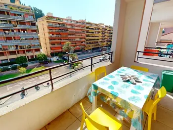 Wohnung in Menton,Charmant 2P Central, Terrasse, Parking, Piscine - Menton FR-1-196-363 N°1012096