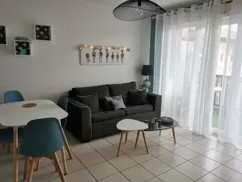 Apartamento en Ciboure,Appartement cosy à Ciboure, proche Golf Nivelle, 2 pers, piscine, parking, balcon terrasse FR-1-792-40 N°1012121