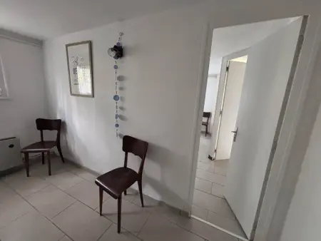 Maison rénovée 3 chambres près de l'océan avec jardin fermé et WiFi - Photo 13