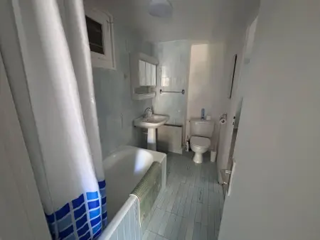 Maison rénovée 3 chambres près de l'océan avec jardin fermé et WiFi - Photo 14