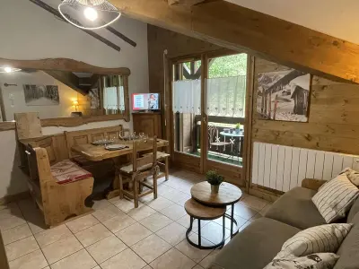 Appartement à Praz sur Arly, Studio Cabine Mezzanine à Praz-Sur-Arly, proche pistes et lac, parking, balcon, 6 pers. - L1012179