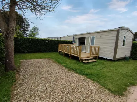 Gite à Vittefleur, Le Cosy 42: Mobil-home moderne avec terrasse, piscine, wifi et animaux admis - L1012362