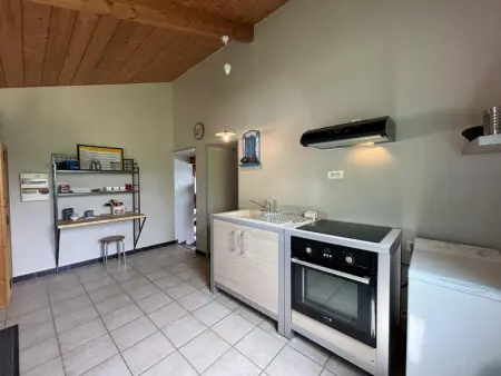 Gîte charmant avec piscine partagée près de Saint-Pourçain-sur-Sioule - Photo 10