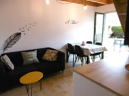 Maison rénovée près de la plage, jardin, parking, animaux admis - Photo 4