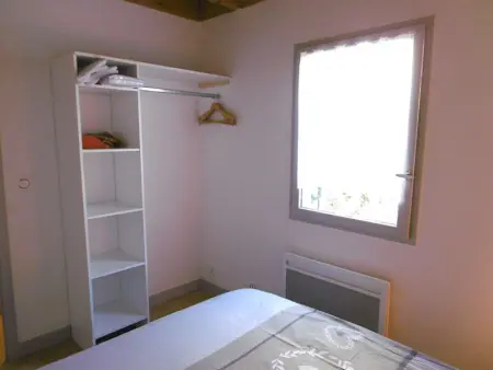 Maison rénovée près de la plage, jardin, parking, animaux admis - Photo 13