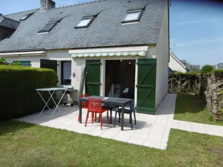 Maison rénovée près de la plage, jardin, parking, animaux admis - Photo 18