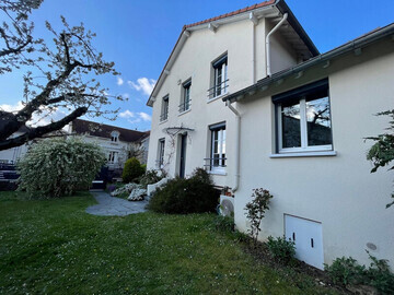 Location Val-D'oise, Cottage in Saint Leu la Forêt, Gîte charmant avec jardin clos, proche Paris, idéal pour télétravail, famille et nature FR-1-649-54 N°1012477