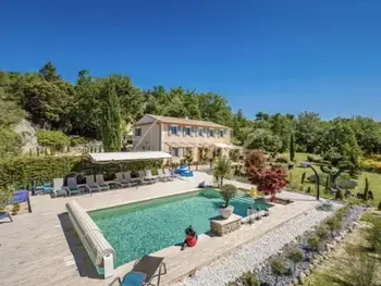 Appartamento a Murs,Villa de 5 chambres avec piscine privée, clim et WiFi dans le Luberon FR-1-767-23 N°1012482