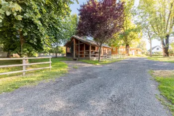 Chalet à Saint Bonnet près Orcival,Camping de la Haute Sioule - CHALET 2 CHAMBRES 1344335 N°1012737