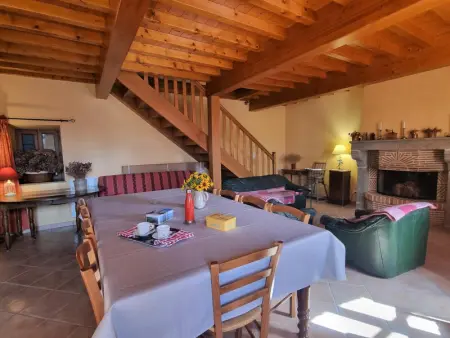 Gîte avec piscine dans ancienne ferme restaurée - Photo 2