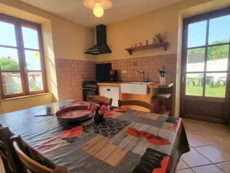 Gîte avec piscine dans ancienne ferme restaurée - Photo 3