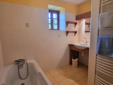 Gîte avec piscine dans ancienne ferme restaurée - Photo 8