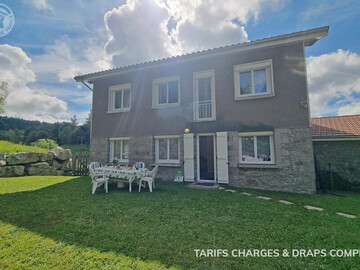 Location Cottage in Marlhes,Charmant Gîte Rénové avec Jardin Privatif, Wifi inclus FR-1-496-331 N°1013016