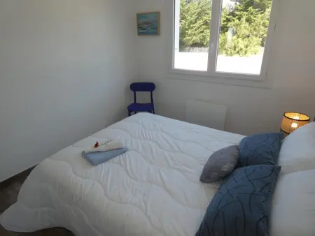 Appartement rénové, 2 chambres, balcon, parking, face mer - Photo 6