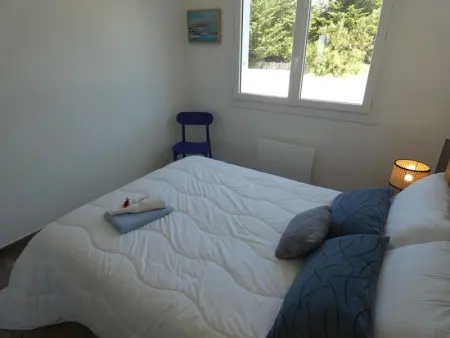 Appartement rénové, 2 chambres, balcon, parking, face mer - Photo 8