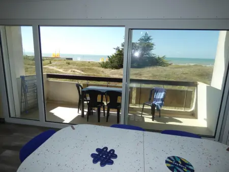 Appartement rénové, 2 chambres, balcon, parking, face mer - Photo 20