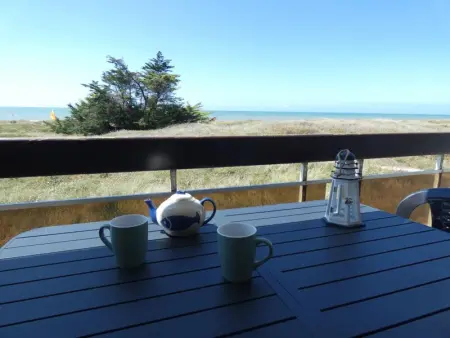 Appartement rénové, 2 chambres, balcon, parking, face mer - Photo 28