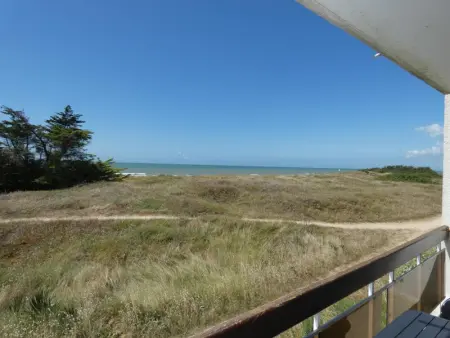 Appartement rénové, 2 chambres, balcon, parking, face mer - Photo 33