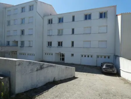 Appartement rénové, 2 chambres, balcon, parking, face mer - Photo 34