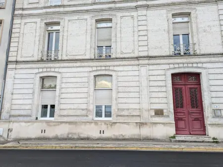 Appartement avec terrasse, jardin et WIFI au cœur historique d'Angoulême - Photo 5