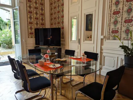 Appartement avec terrasse, jardin et WIFI au cœur historique d'Angoulême - Photo 9